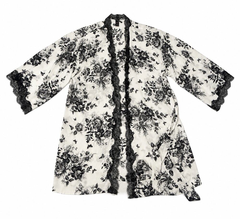 Victoria’s Secret Women’s XS/S Black White Floral Satin Lace Trim Robe